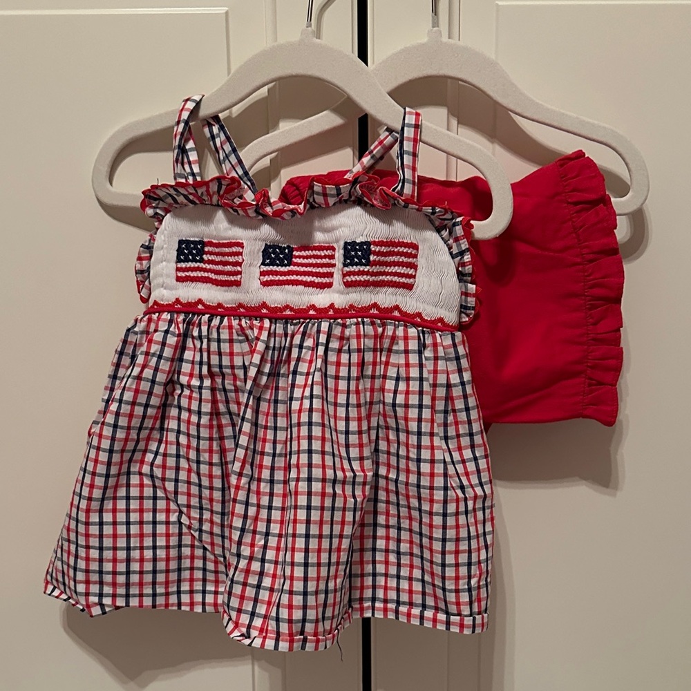 Cecil & Lou 3T Red White Blue Smocked Flag Set